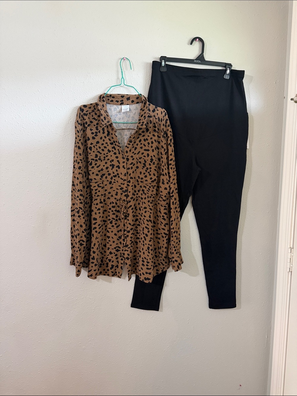 Time & tru maternity set / outfits size L